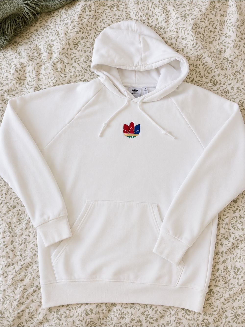 Adidas Originals Trefoil Hoodie White Multicolor Embroidered Logo Pullover